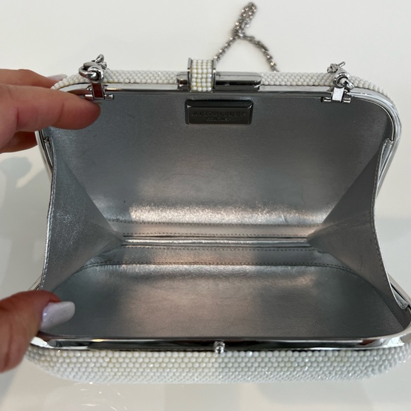 JUDITH LEIBER WHITE CHAULK CRYSTAL CLUTCH & CHAIN - Picture 11 of 17